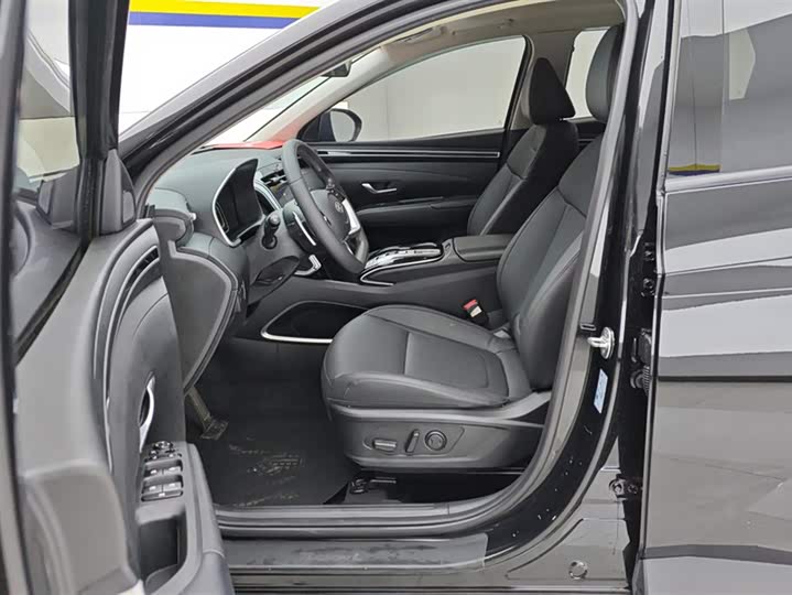 Фото 9 - Hyundai Tucson L