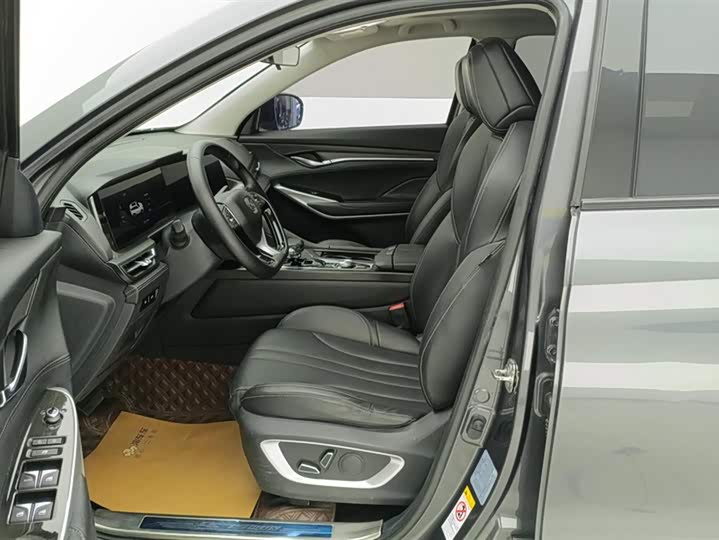 Фото 9 - Changan CS75 Plus