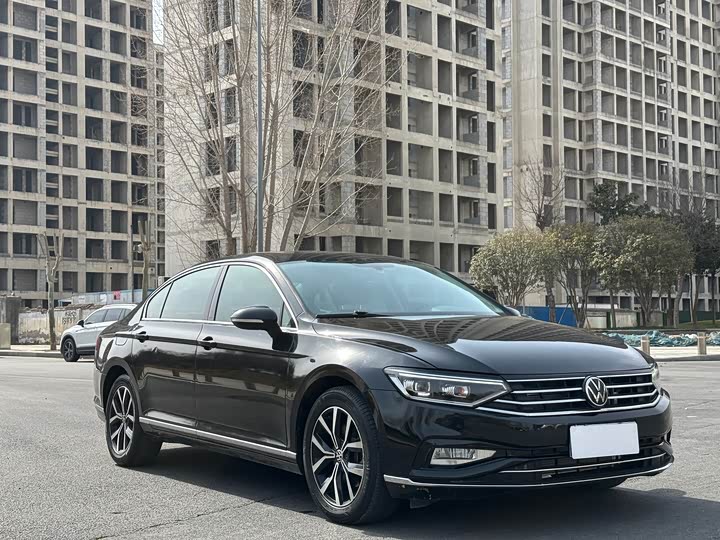 Фото 3 - Volkswagen Magotan