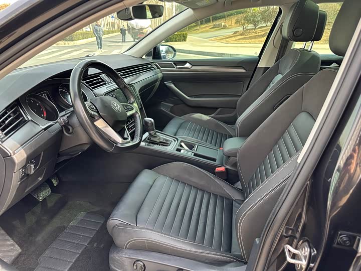 Фото 4 - Volkswagen Magotan