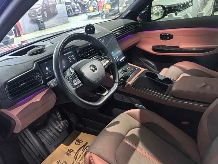 Фото 7 - Nio EC6