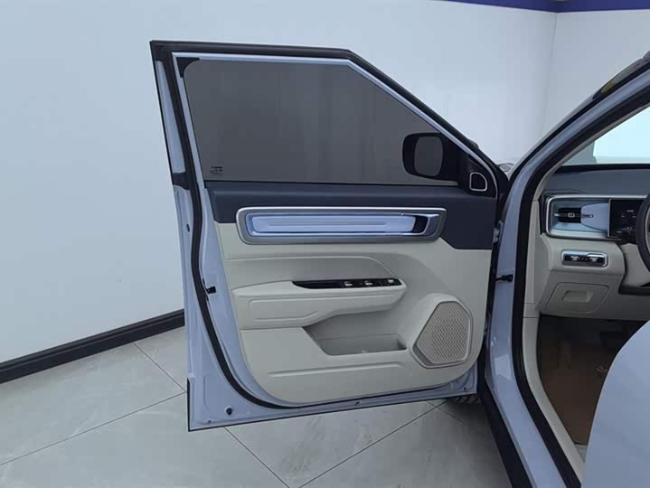 Photo 7 - Geely Icon