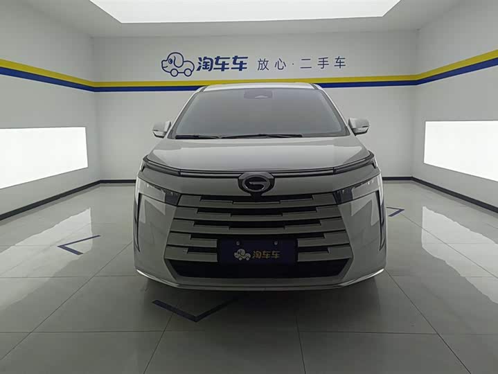 Фото 2 - GAC Trumpchi E8