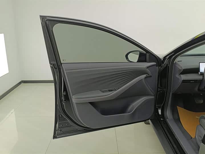 Фото 7 - Nissan N6