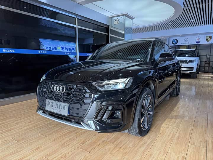 Фото 3 - Audi Q5L