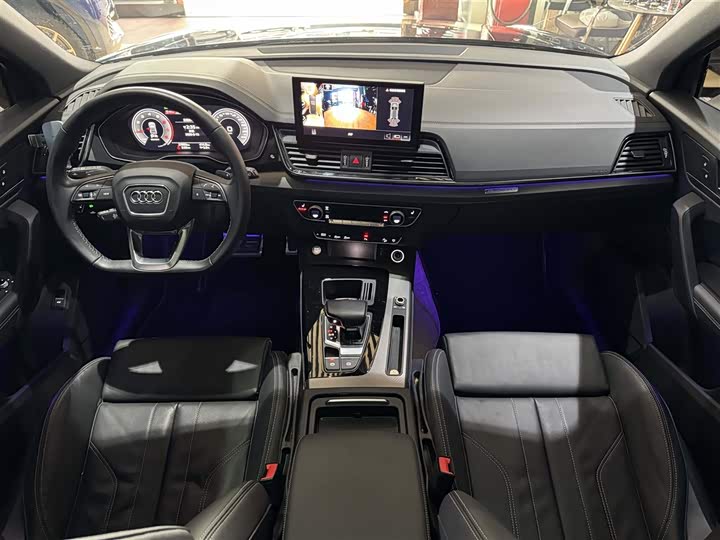 Фото 9 - Audi Q5L