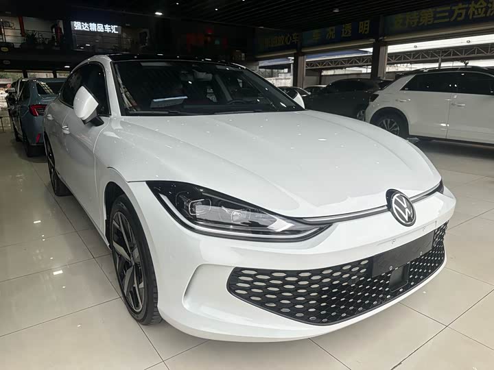 Photo 3 - Volkswagen Lamando L