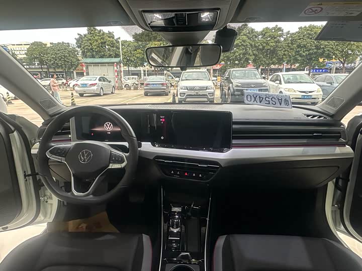 Photo 5 - Volkswagen Lamando L