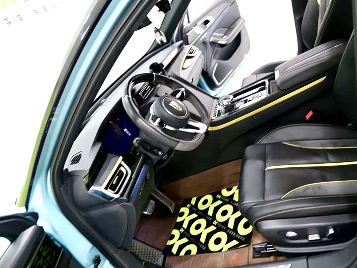 Фото 6 - Hongqi H6