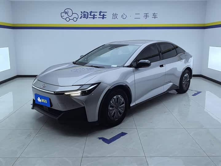 Фото 1 - Toyota bZ3