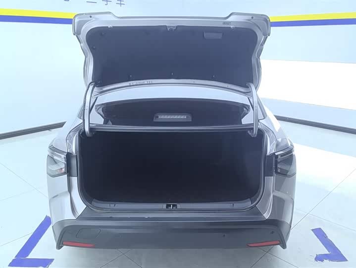 Фото 4 - Toyota bZ3