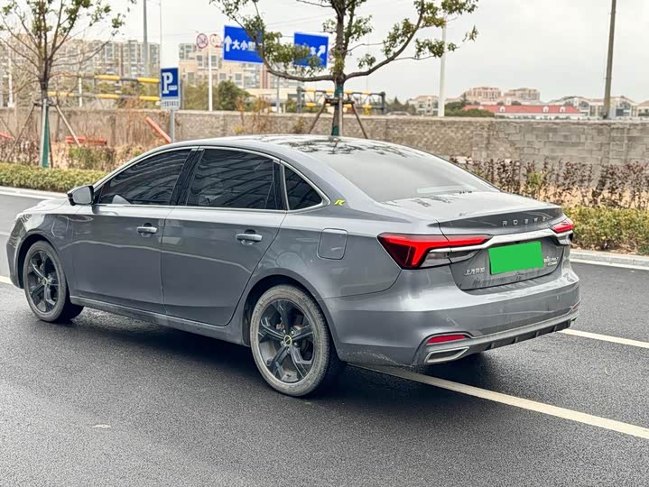 Фото 9 - Roewe i6 Max EV