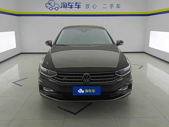 Фото 2 - Volkswagen Magotan