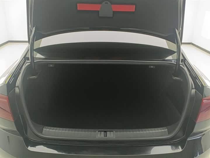 Фото 4 - Volkswagen Magotan