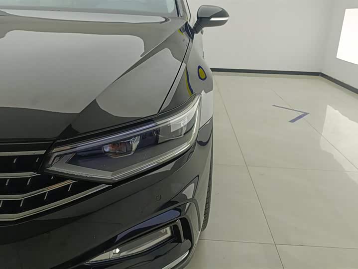 Фото 5 - Volkswagen Magotan