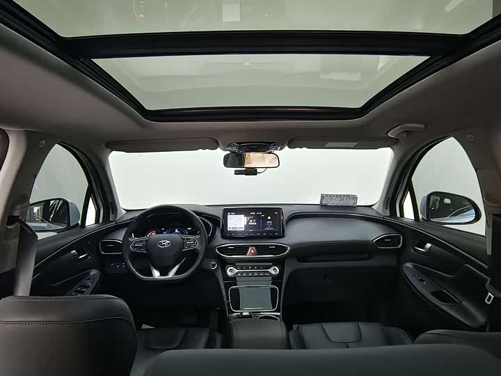 Фото 5 - Hyundai Santa Fe