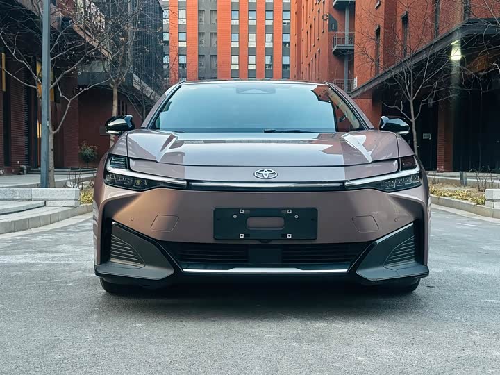 Фото 2 - Toyota bZ3