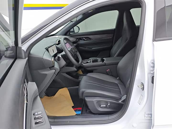 Фото 9 - Dongfeng Aeolus L7