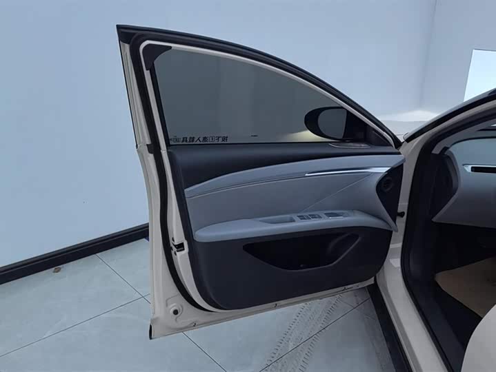 Фото 7 - XPeng Mona M03