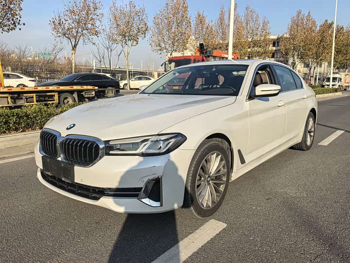 Фото 1 - BMW 5 Series