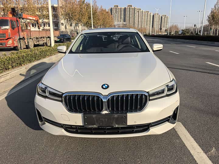 Фото 2 - BMW 5 Series