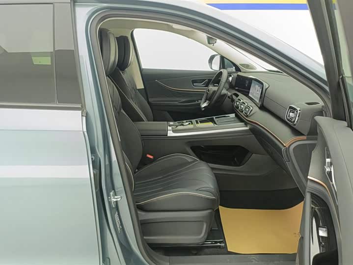 Фото 8 - Chery Tiggo 9