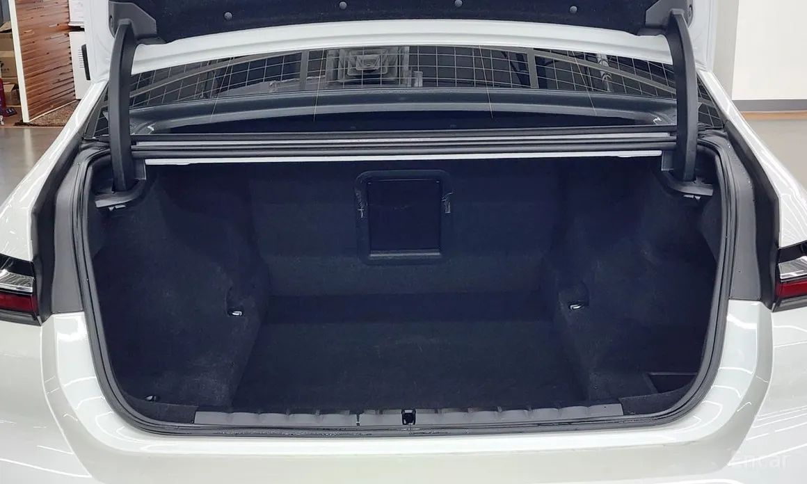 Фото 19 - BMW 7 Series