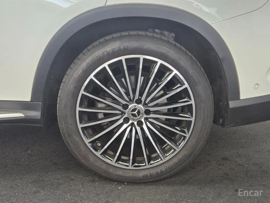 Фото 5 - Mercedes-Benz GLC-Class