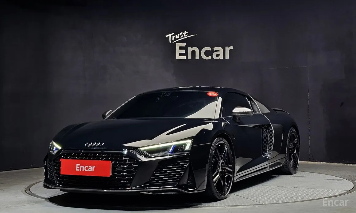 Фото 1 - Audi R8