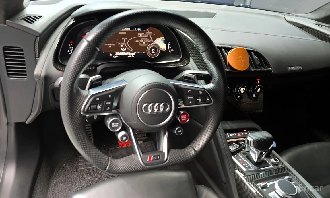 Фото 12 - Audi R8