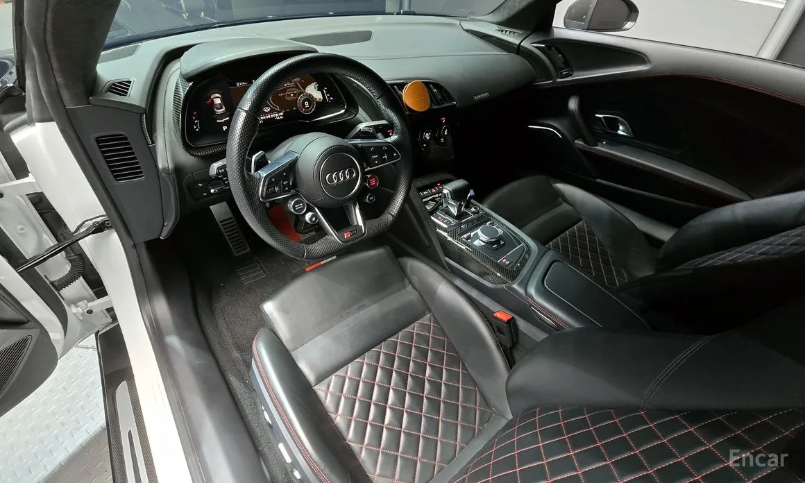 Фото 7 - Audi R8