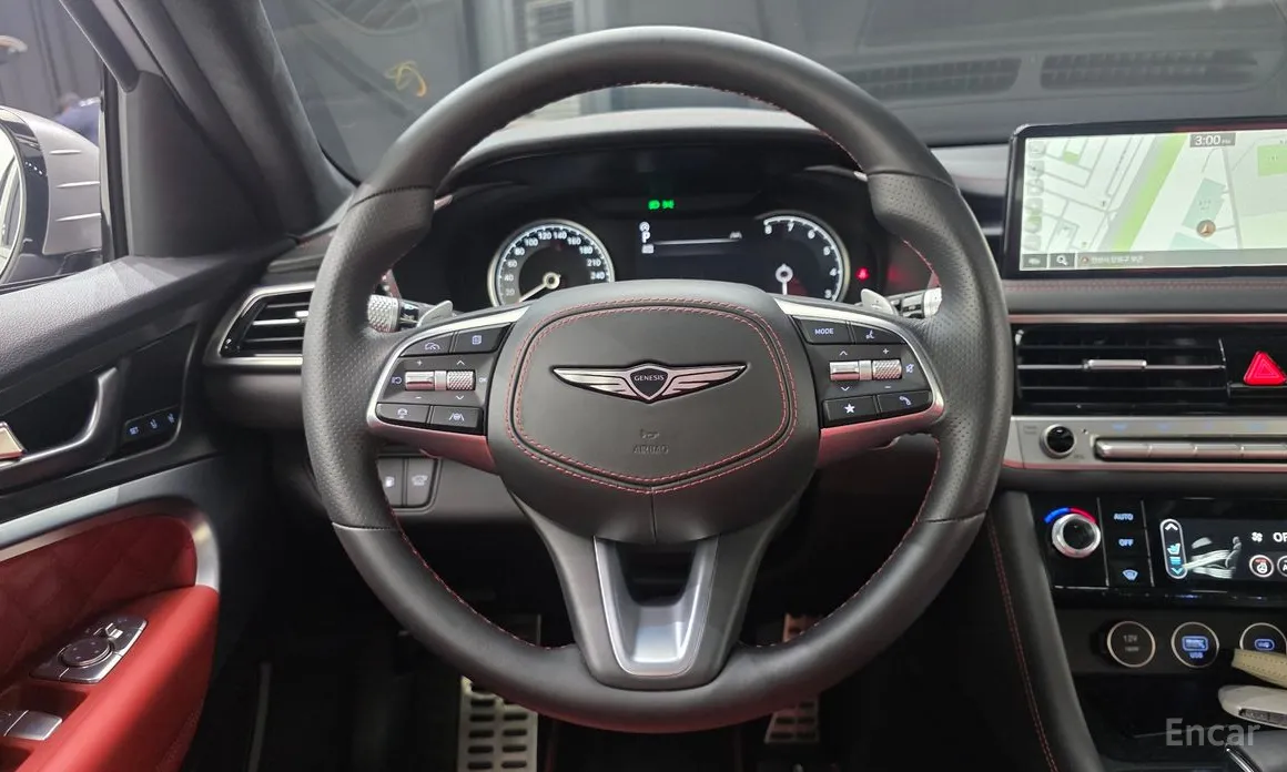 Фото 13 - Genesis G70