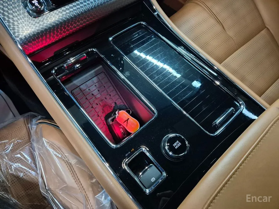 Фото 11 - Lincoln Aviator