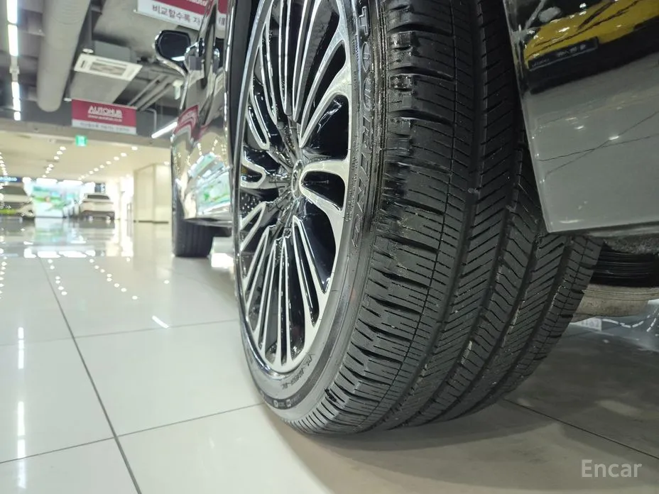 Фото 20 - Lincoln Aviator