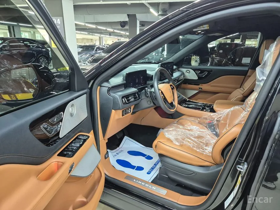 Фото 7 - Lincoln Aviator