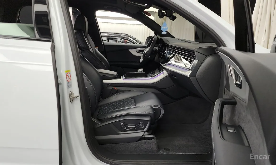 Фото 11 - Audi Q7