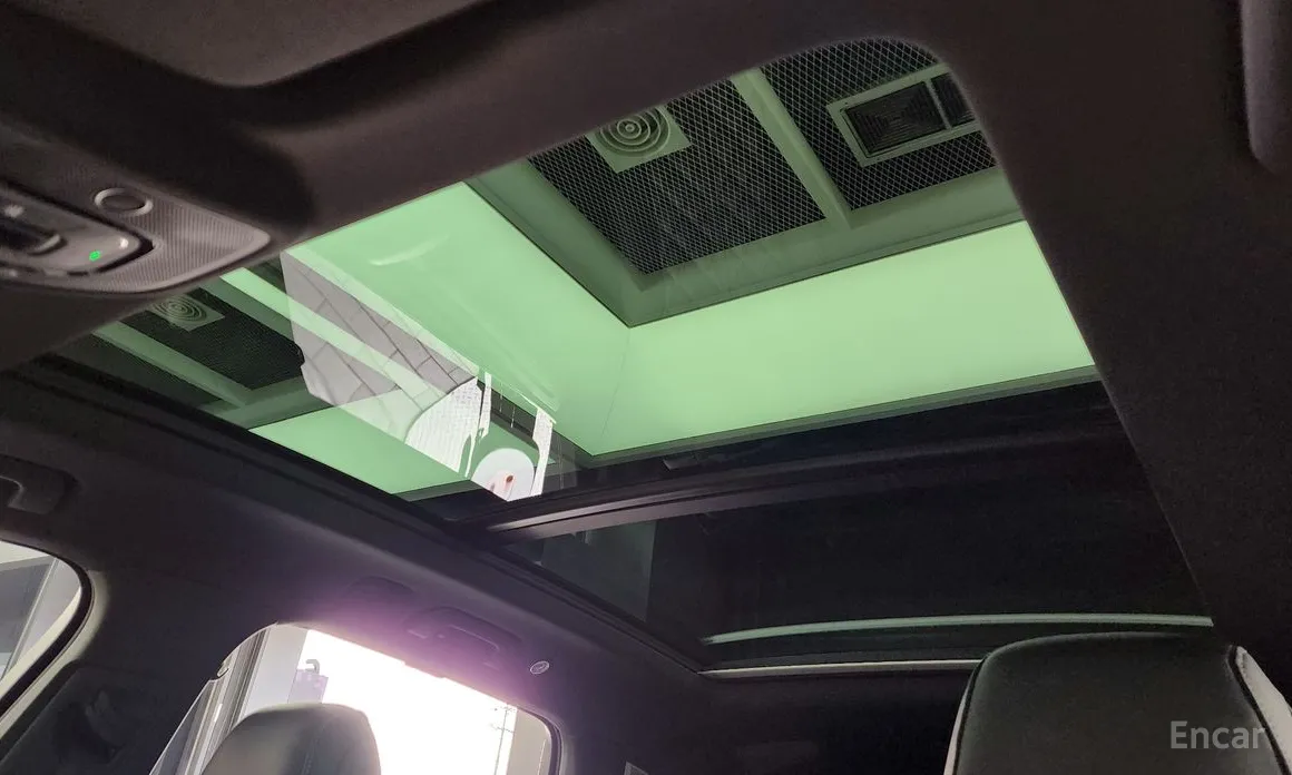 Фото 18 - Audi Q7