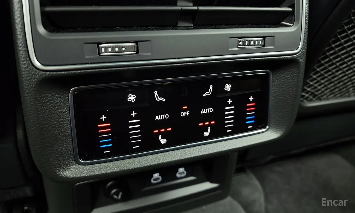 Фото 19 - Audi Q7