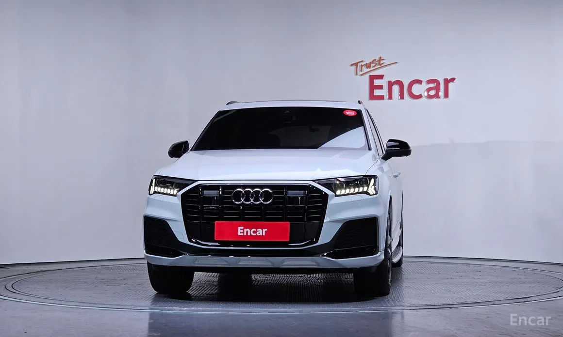 Фото 3 - Audi Q7