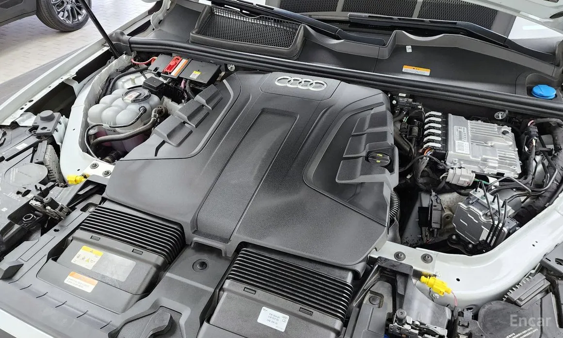 Фото 6 - Audi Q7