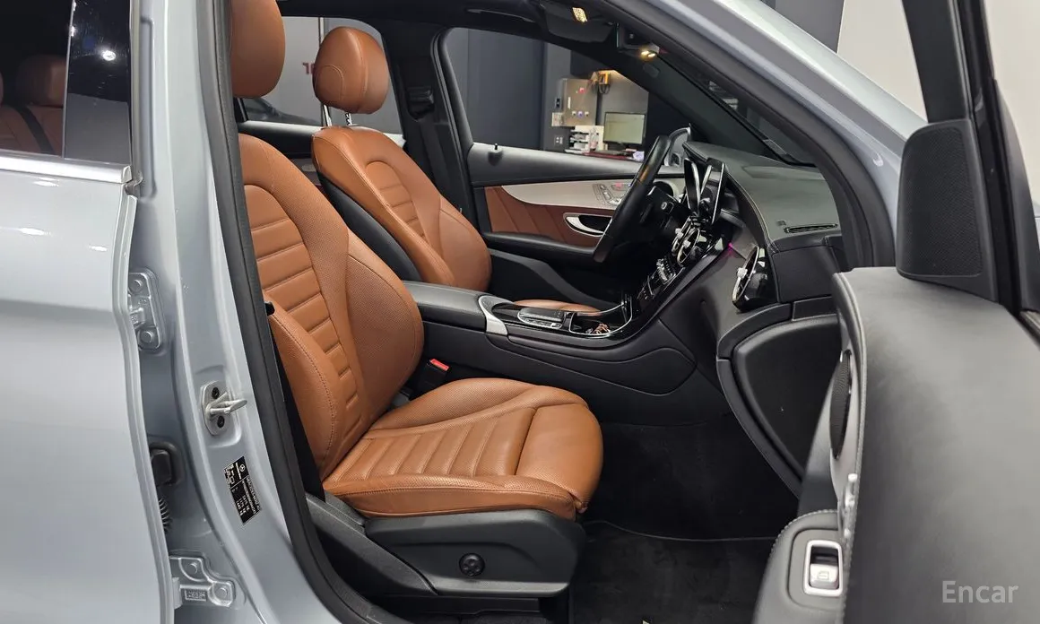 Фото 11 - Mercedes-Benz GLC-Class