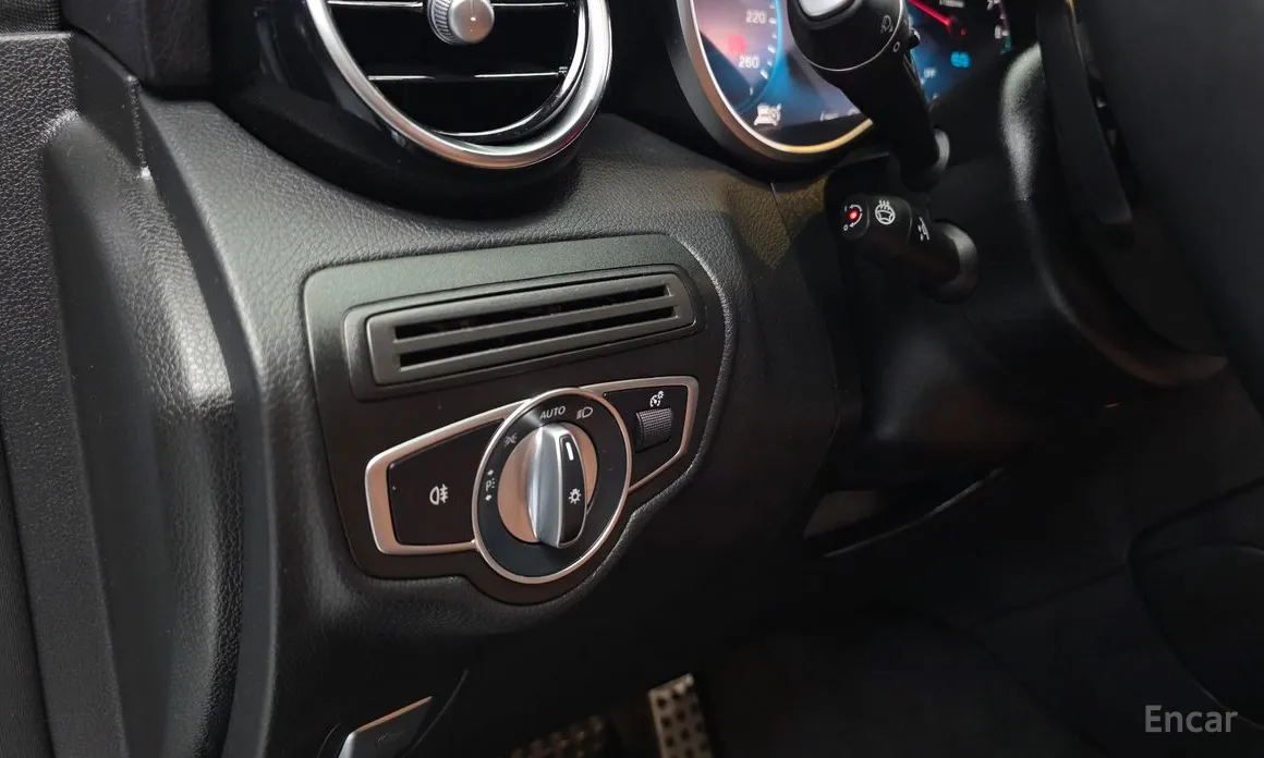 Фото 19 - Mercedes-Benz GLC-Class