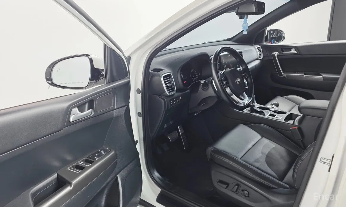 Фото 11 - Kia Sportage