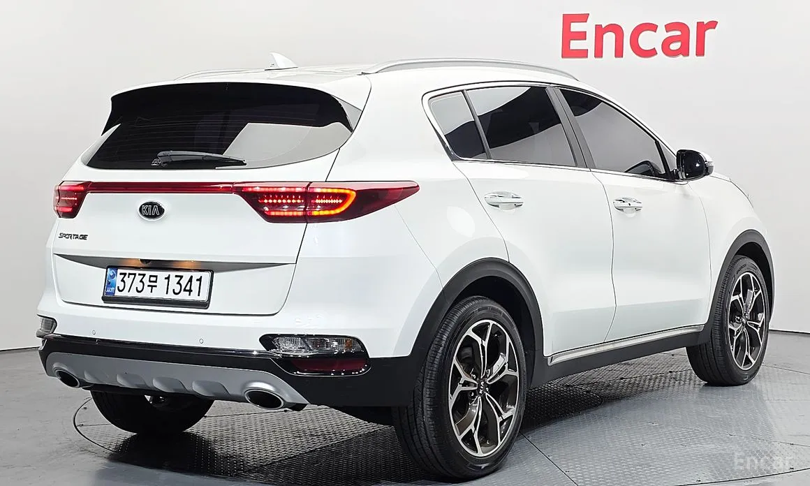 Фото 2 - Kia Sportage