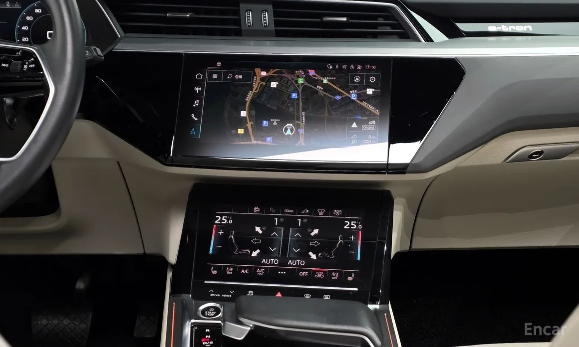 Фото 14 - Audi e-tron