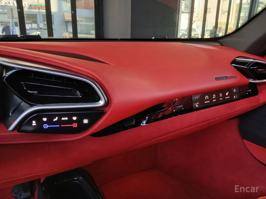 Фото 19 - Ferrari 296