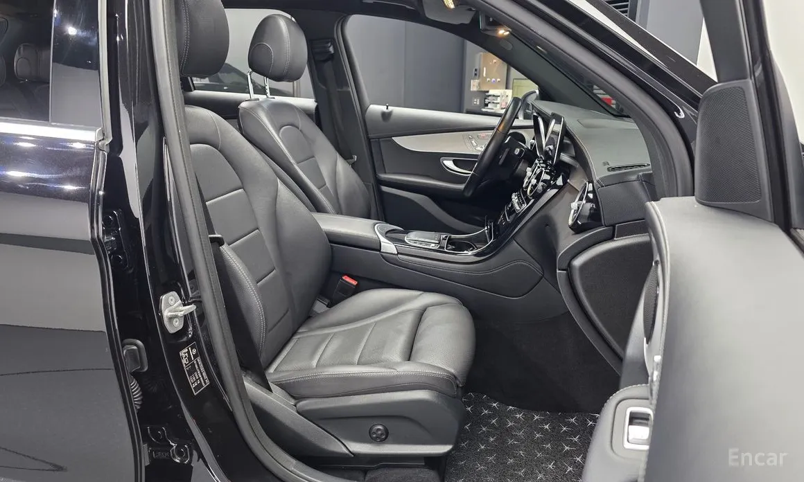 Фото 11 - Mercedes-Benz GLC-Class