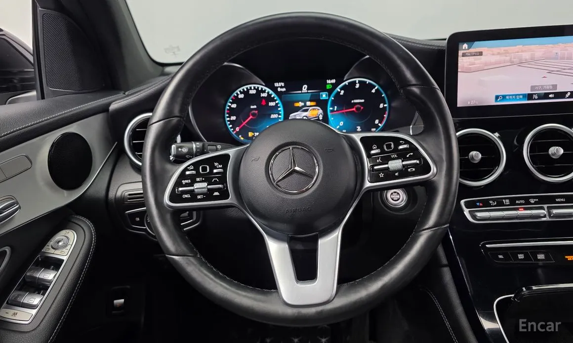 Фото 13 - Mercedes-Benz GLC-Class