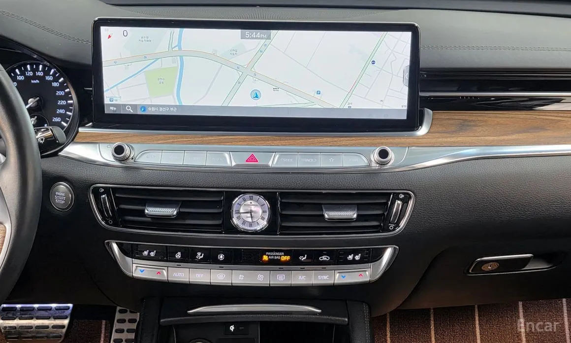 Фото 14 - Kia K9