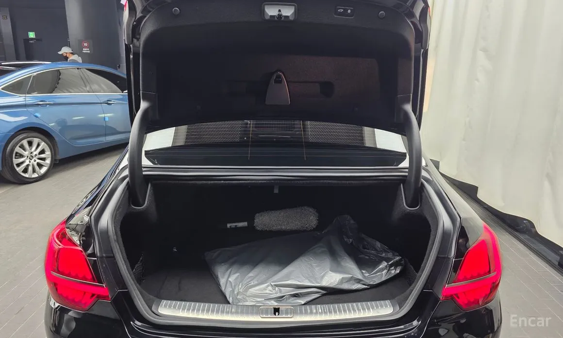 Фото 20 - Kia K9